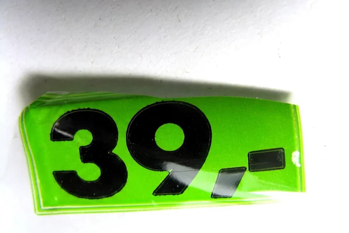 The same real green price sign reading 39 after the demonstration edit